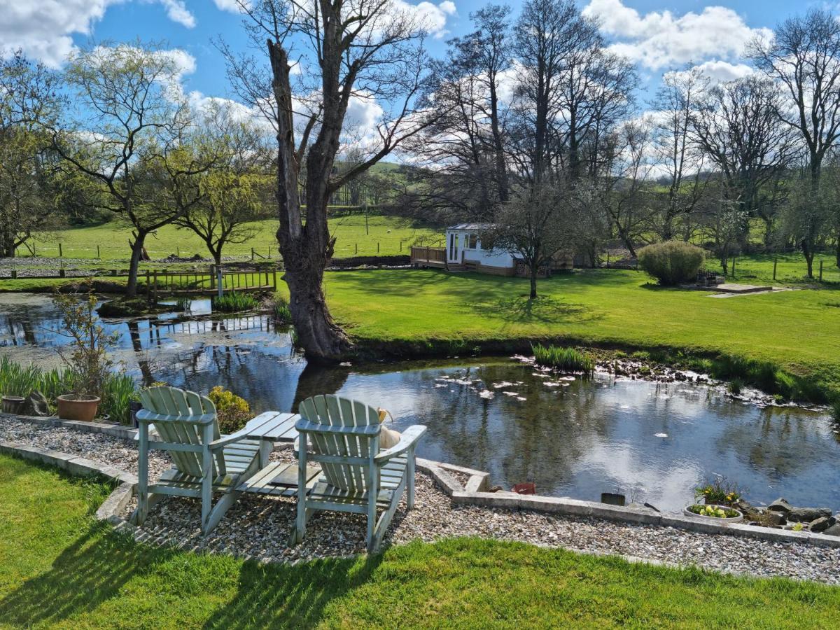 Riverside Cabin At Pen-Y-Bont Mill Hotel Oswestry Exterior photo